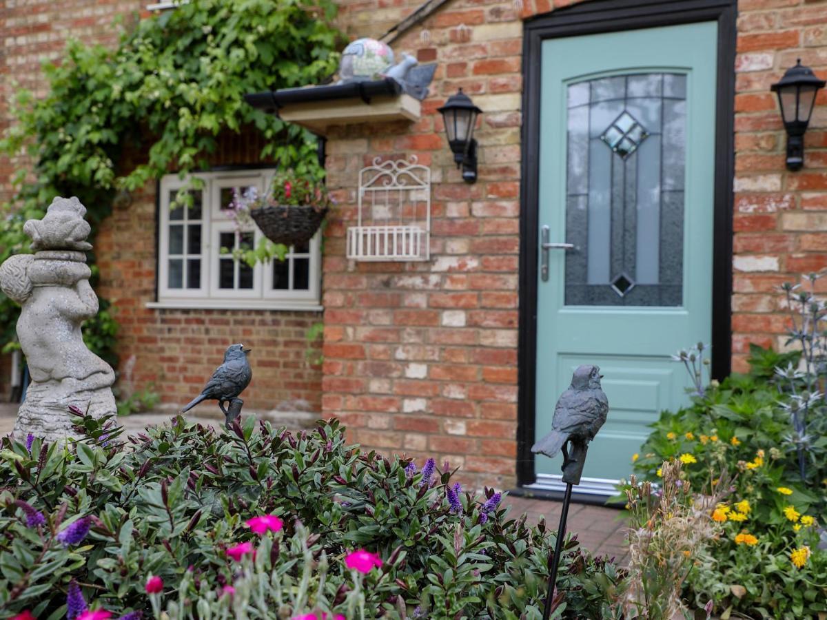 Woodleys Cottage Woburn Sands ภายนอก รูปภาพ
