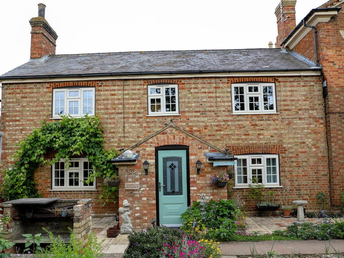 Woodleys Cottage Woburn Sands ภายนอก รูปภาพ